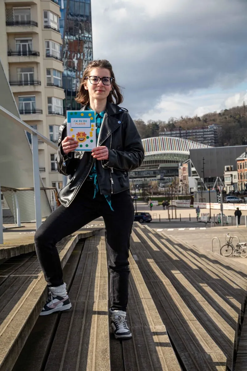 Chelsy Fontana avec le livret Ludyk